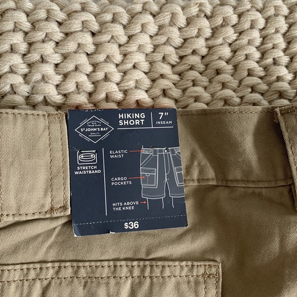 NWT Mens St. John’s Bay Hiking Shorts 38 - Picture 4 of 4